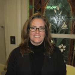 A headshot photo of dental assistant Melissa from Smiles of Atlanta